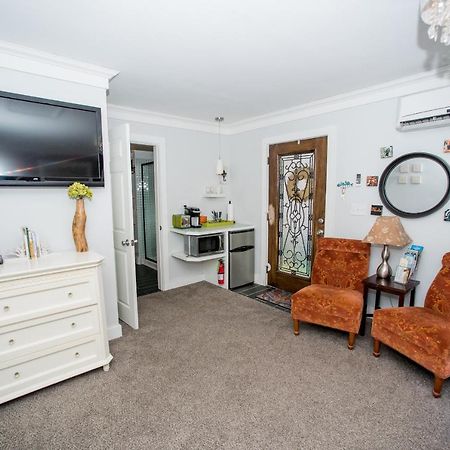 Front Beach Cottages Ocean Springs Exteriör bild
